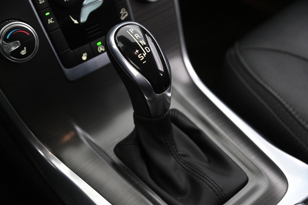 VOLVO XC70 2016