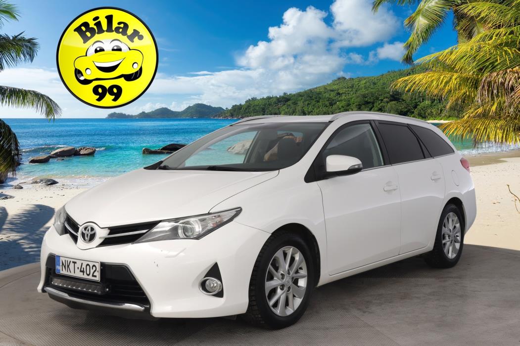 TOYOTA Auris 2014
