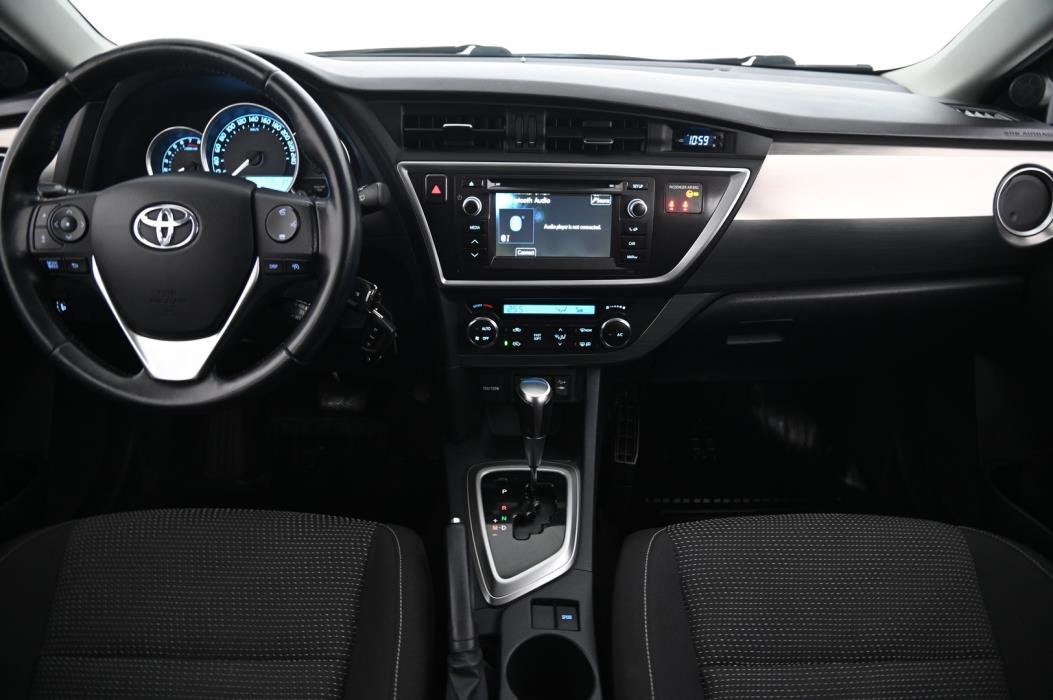 TOYOTA Auris 2014