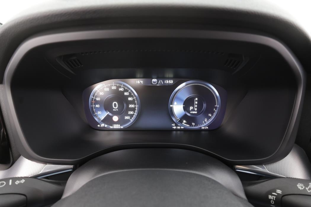 VOLVO XC60 2018