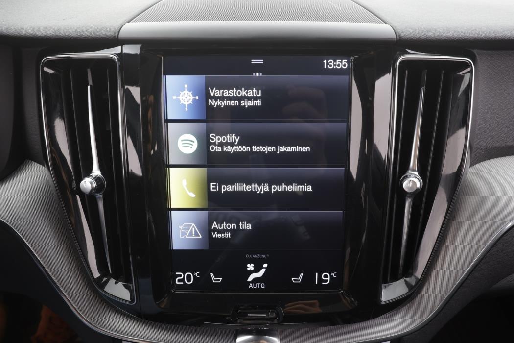 VOLVO XC60 2018