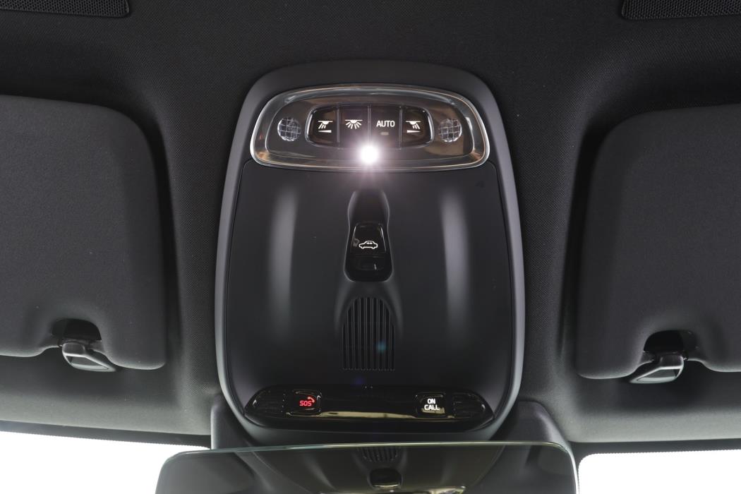 VOLVO XC60 2018