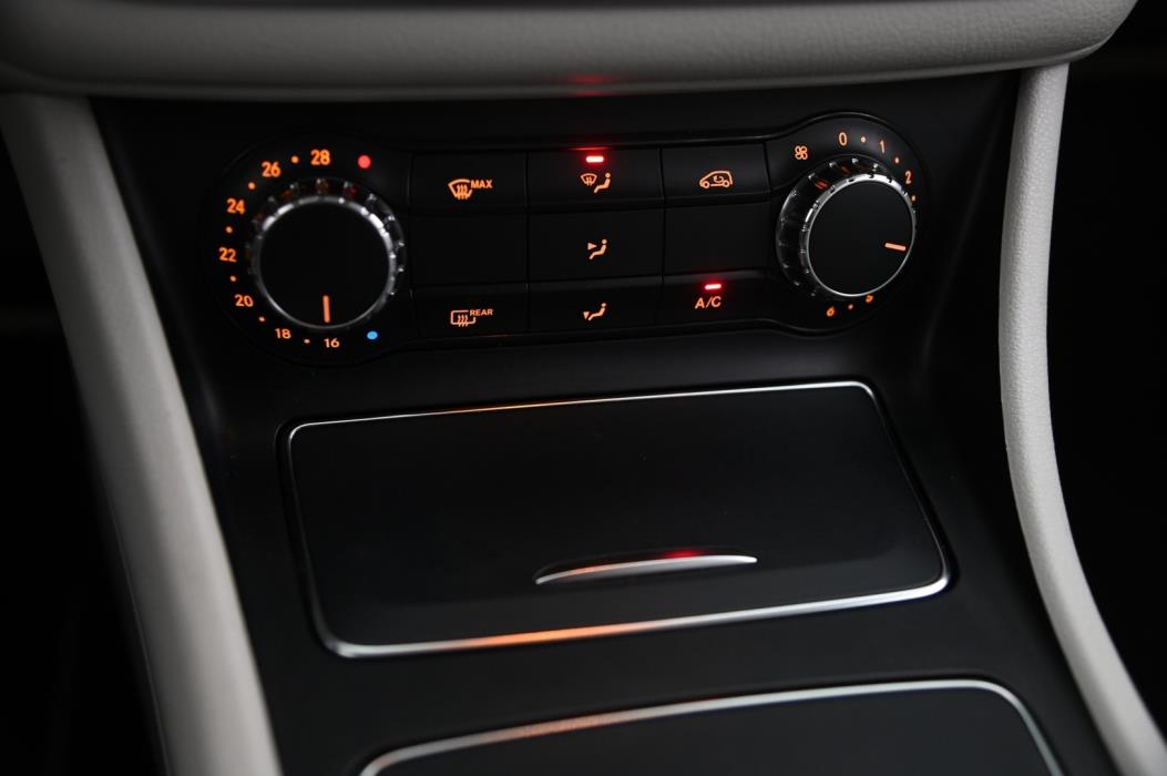 MERCEDES-BENZ GLA 2018