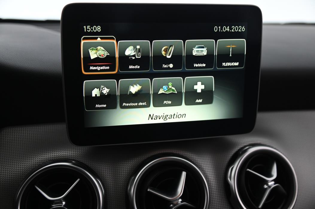 MERCEDES-BENZ GLA 2018