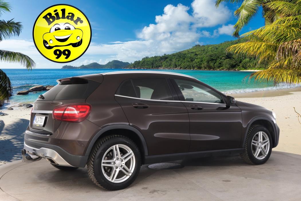 MERCEDES-BENZ GLA 2018