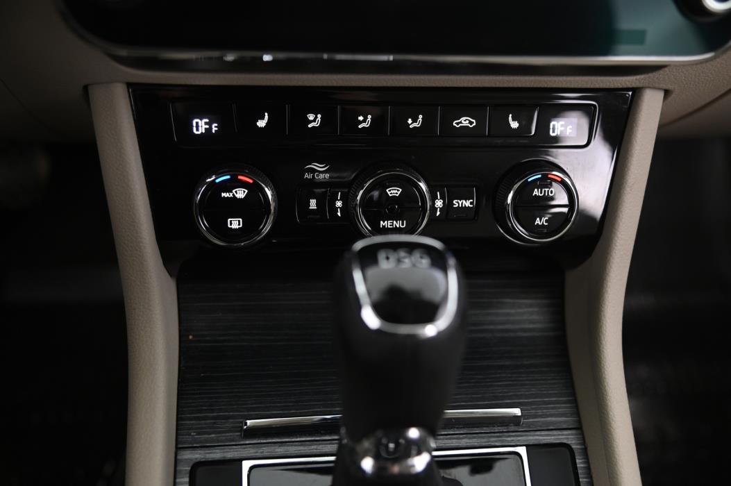 SKODA Superb 2021