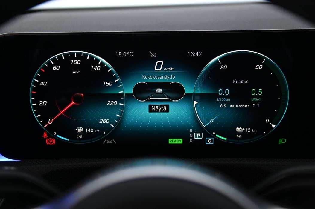 MERCEDES-BENZ CLA 2021