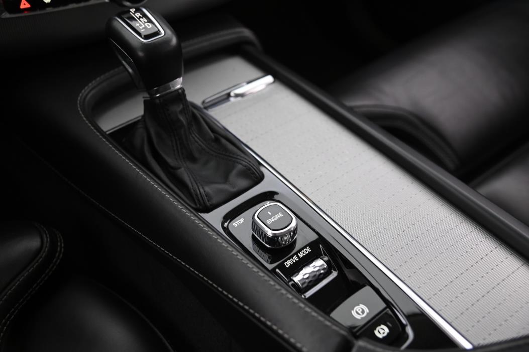 VOLVO XC90 2016