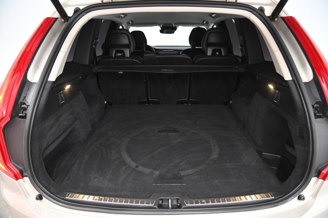 VOLVO XC90 2016