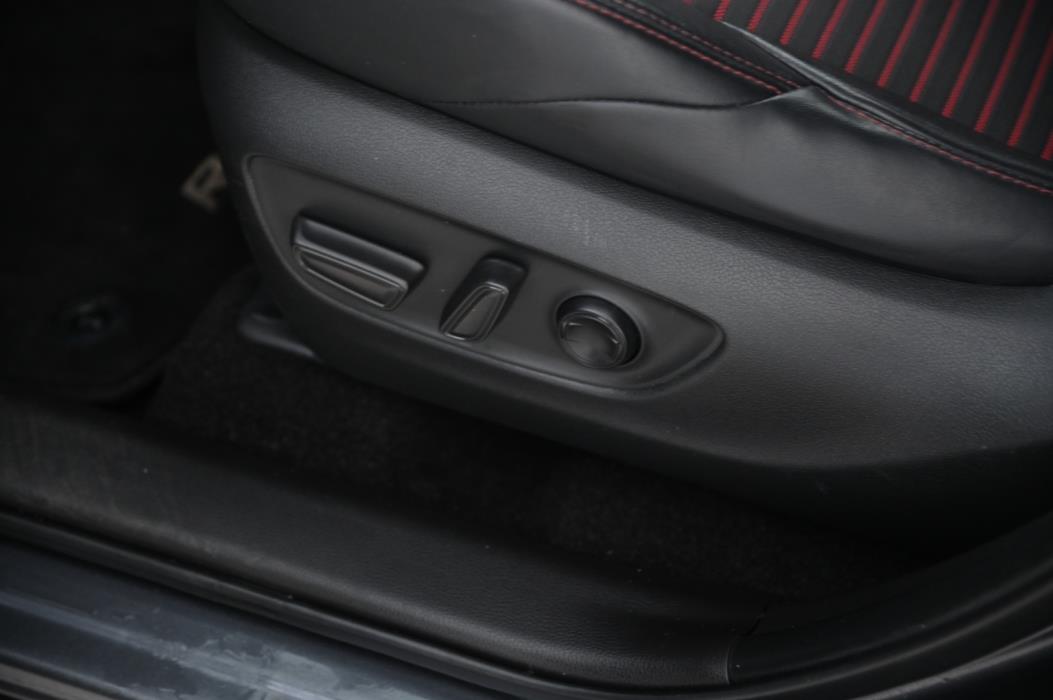 TOYOTA RAV4 PLUG-IN 2021