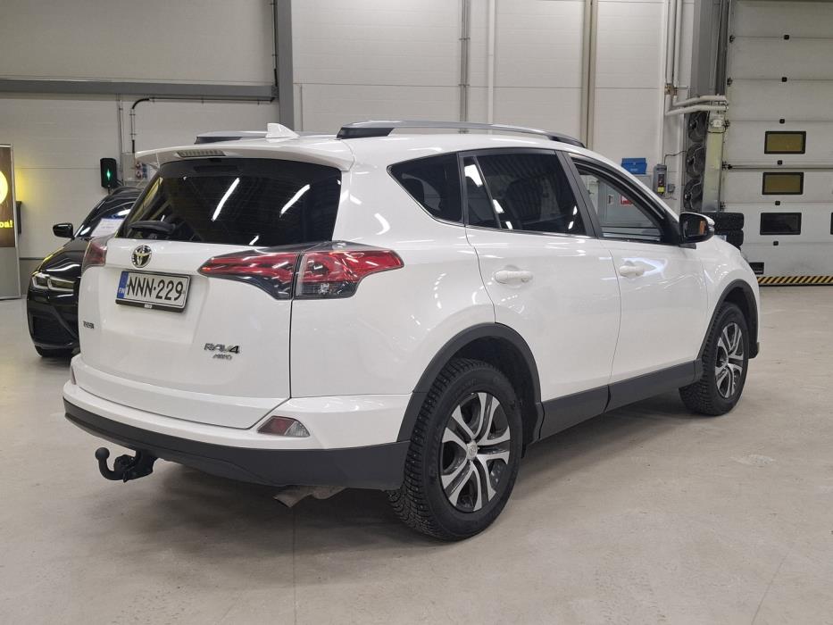 TOYOTA RAV4 2017