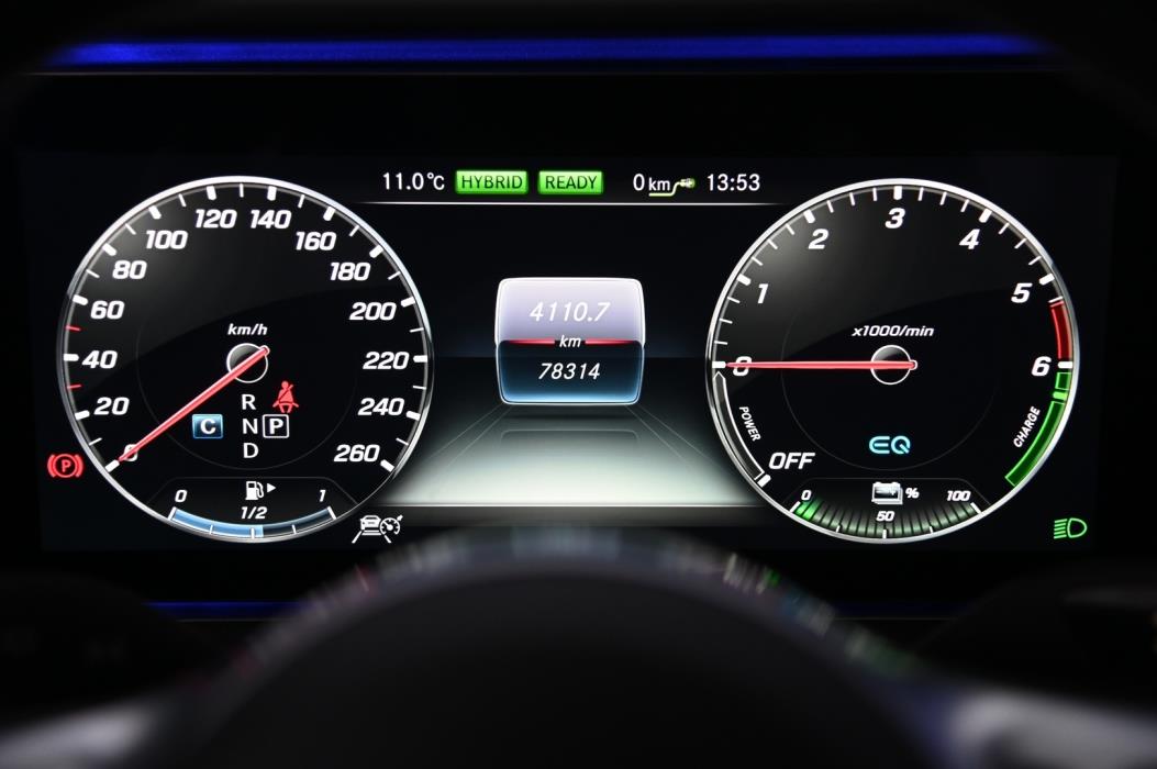 MERCEDES-BENZ E 2019