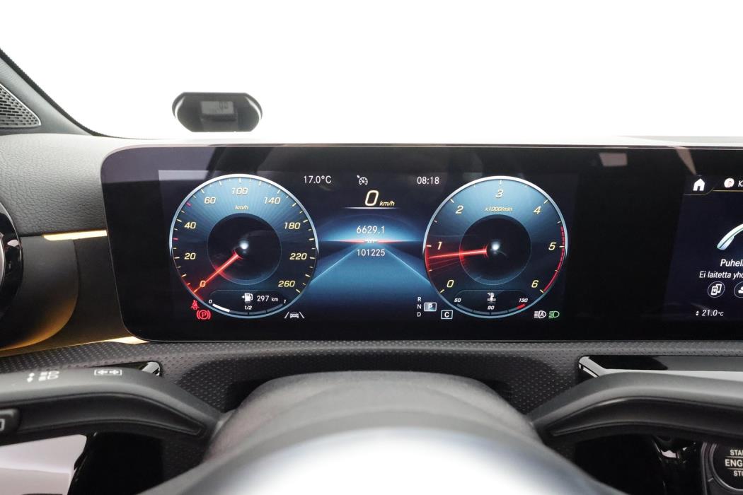 MERCEDES-BENZ A 2022