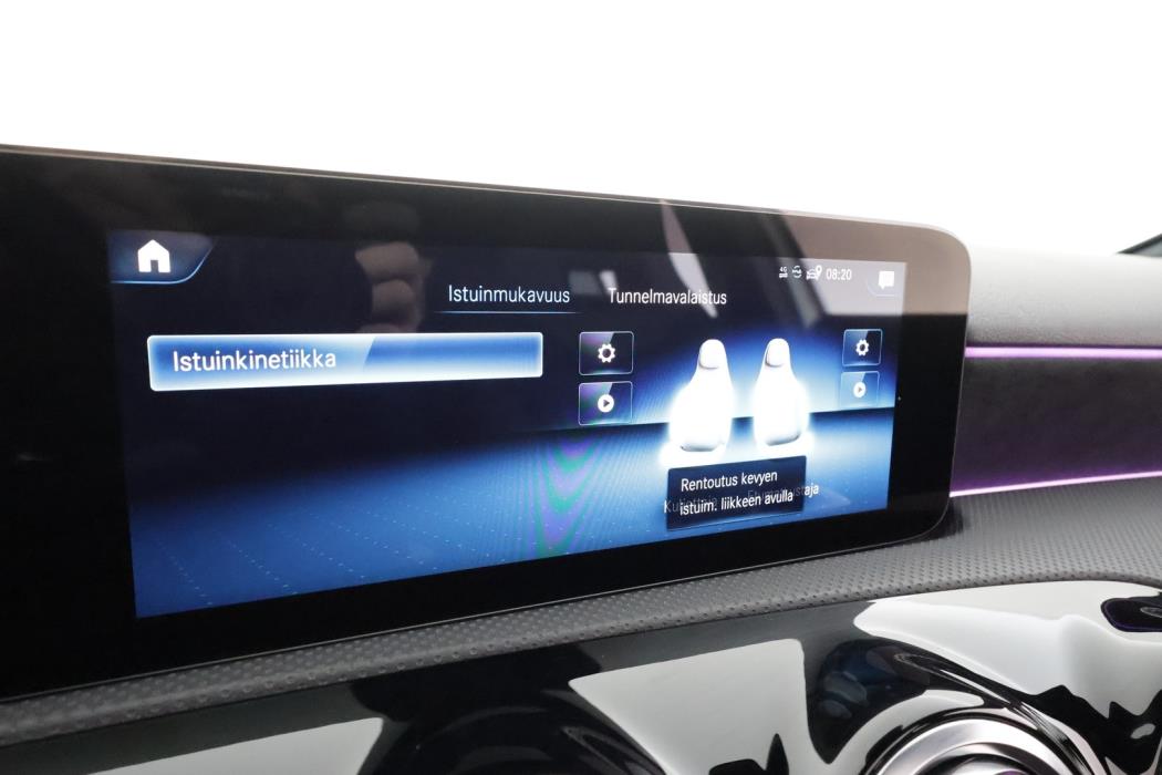 MERCEDES-BENZ A 2022