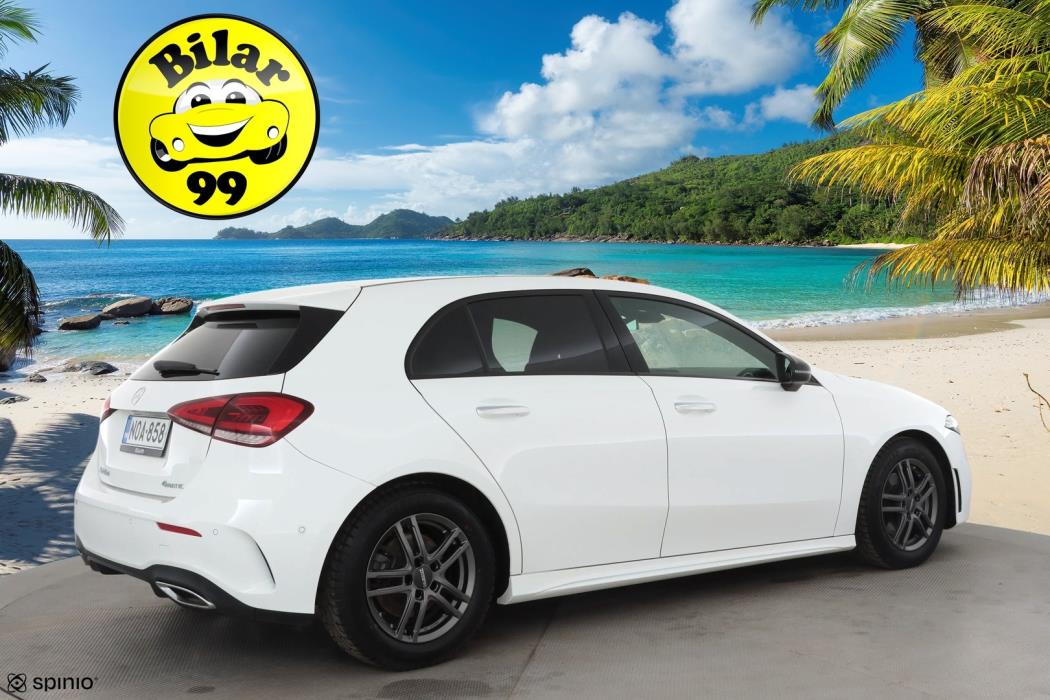 MERCEDES-BENZ A 2022