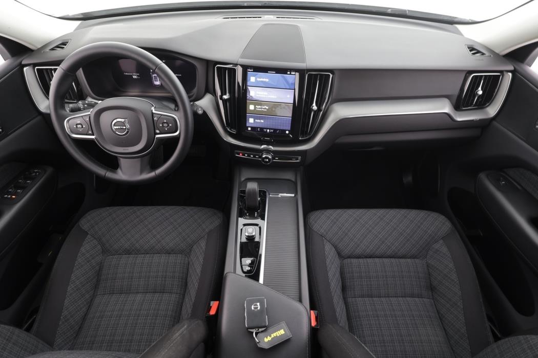 VOLVO XC60 2022
