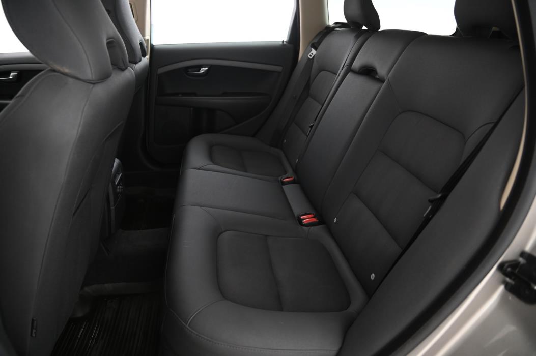 VOLVO V70 2008