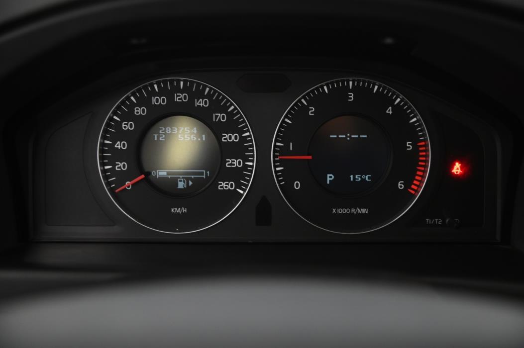 VOLVO V70 2008