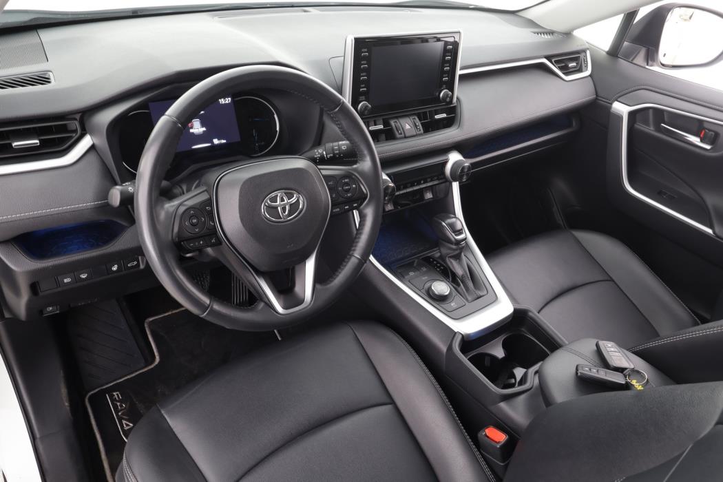 TOYOTA RAV4 2021