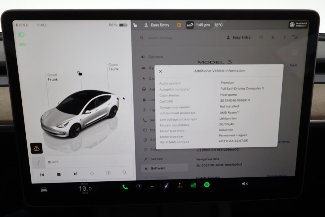 TESLA MODEL 3 2023