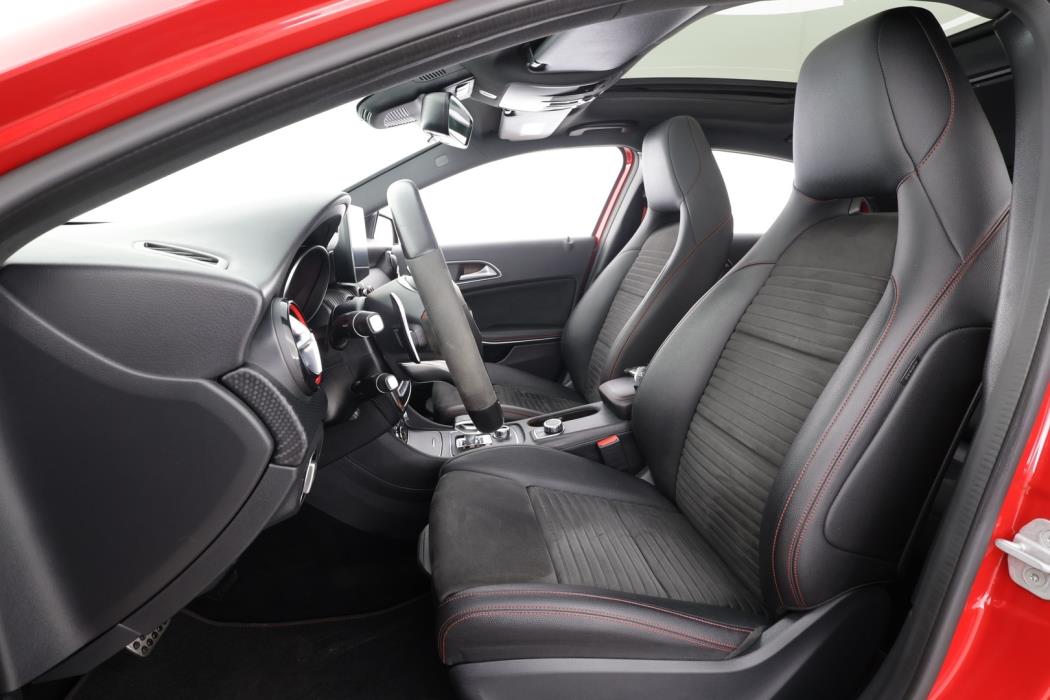MERCEDES-BENZ A 45 AMG 2018