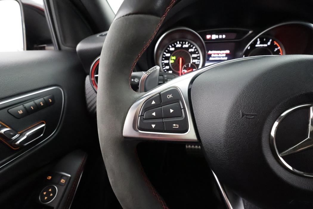 MERCEDES-BENZ A 45 AMG 2018