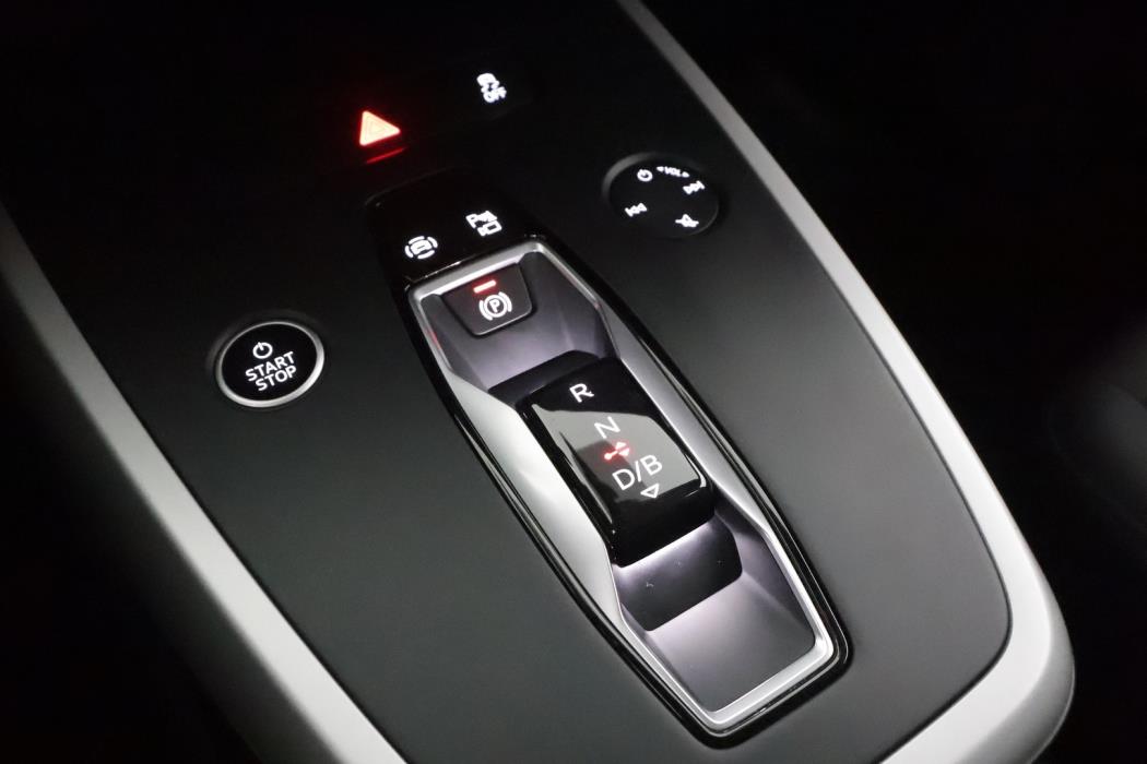 AUDI Q4 E-TRON 2024