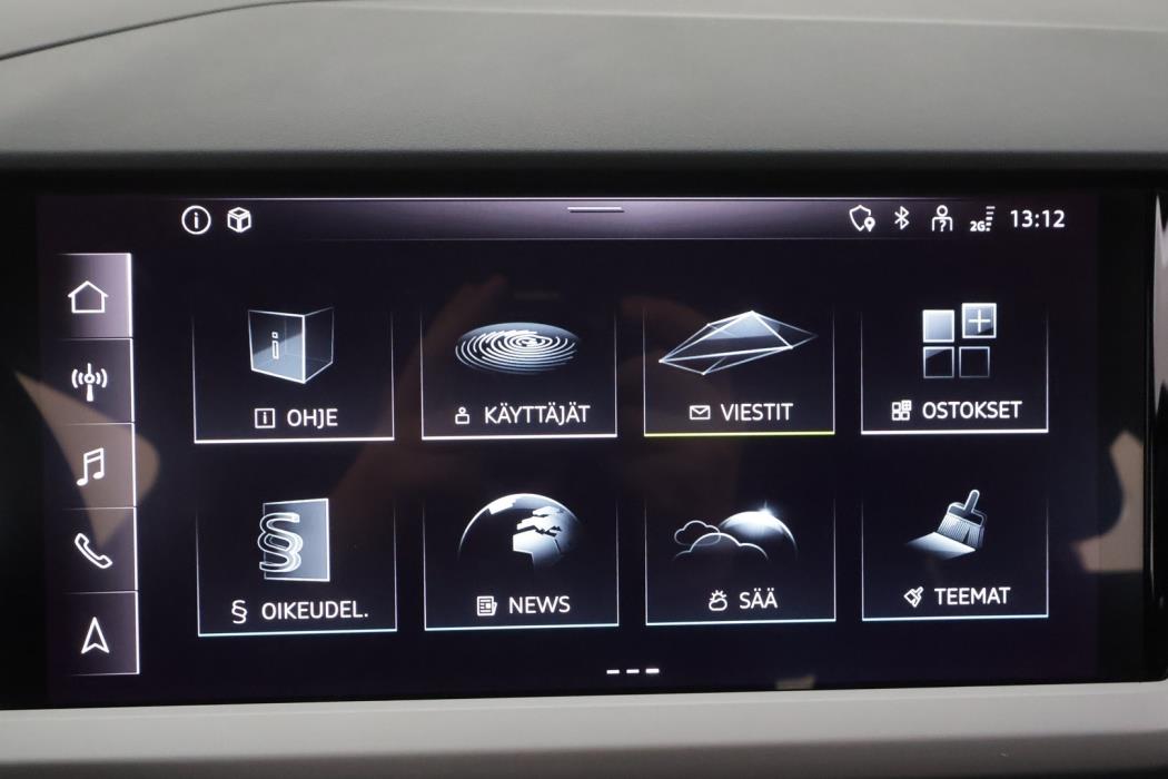 AUDI Q4 E-TRON 2024