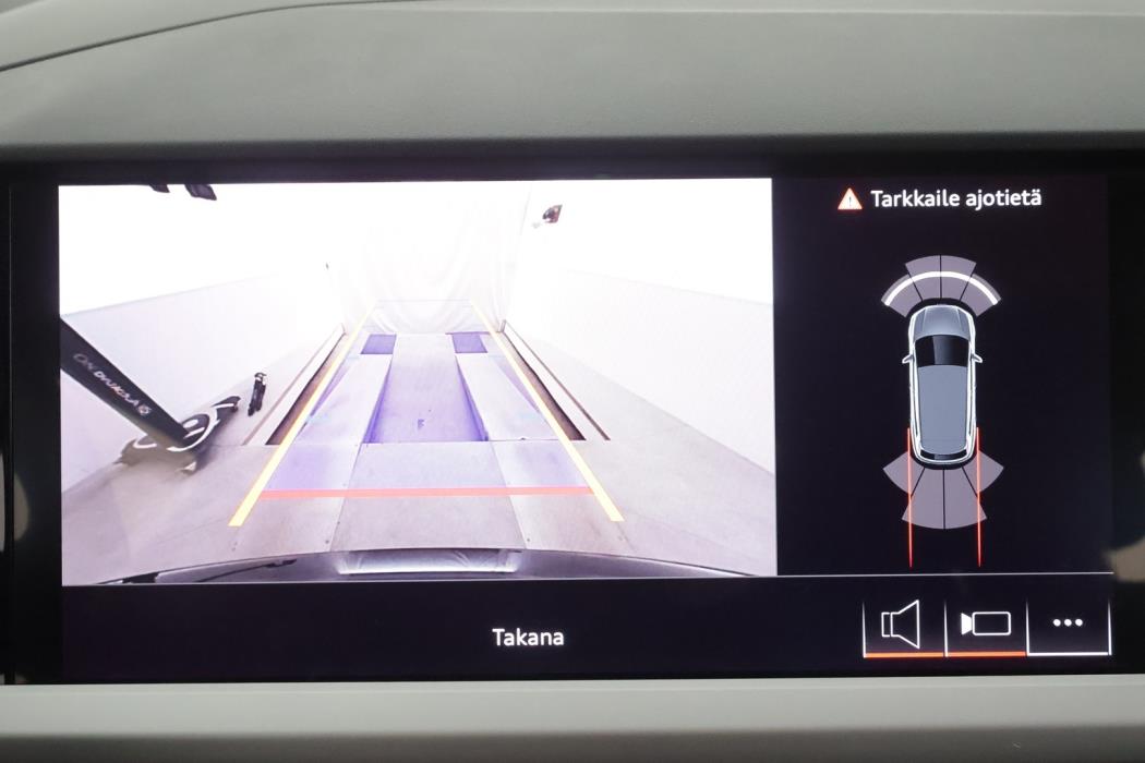 AUDI Q4 E-TRON 2024