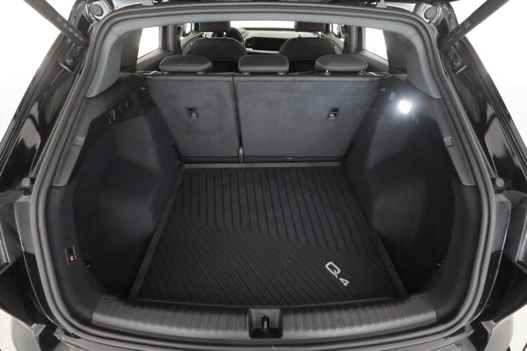 AUDI Q4 E-TRON 2024