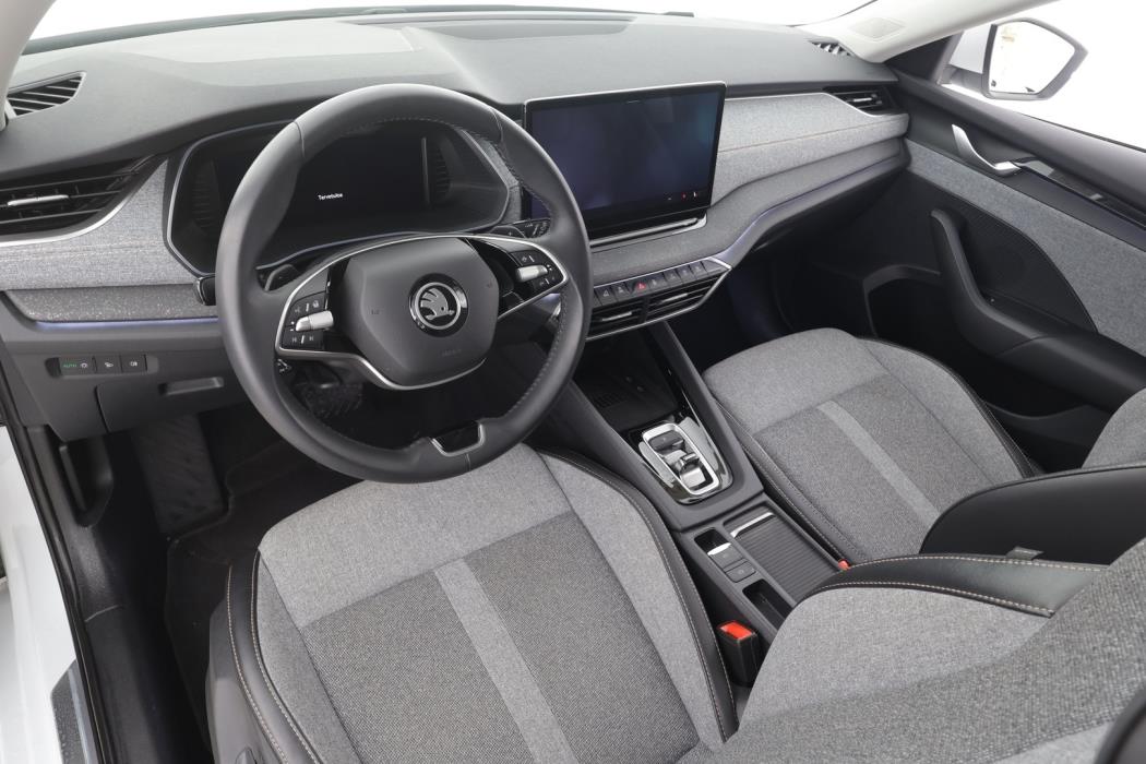 SKODA OCTAVIA 2025