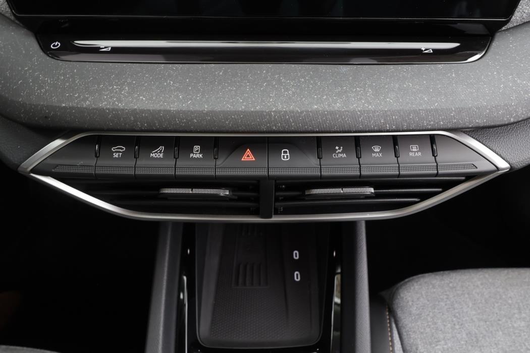 SKODA OCTAVIA 2025