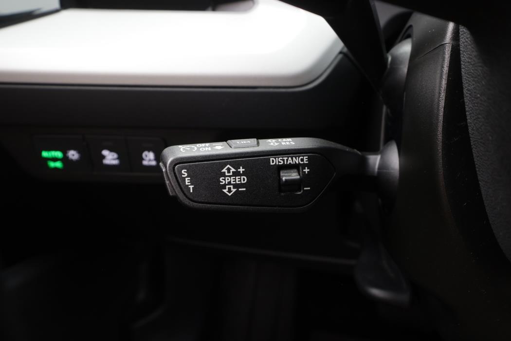 AUDI Q4 E-TRON 2023
