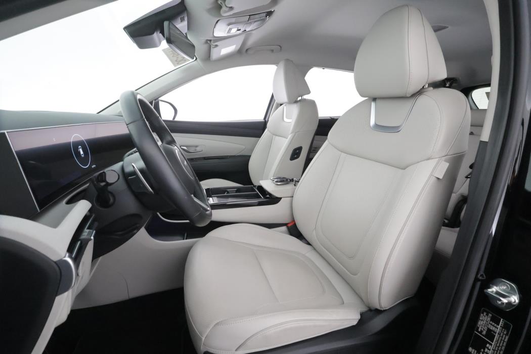 HYUNDAI Tucson 2025