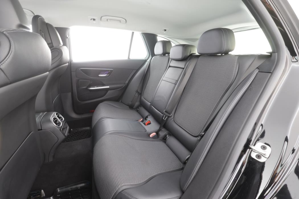 MERCEDES-BENZ C 2023