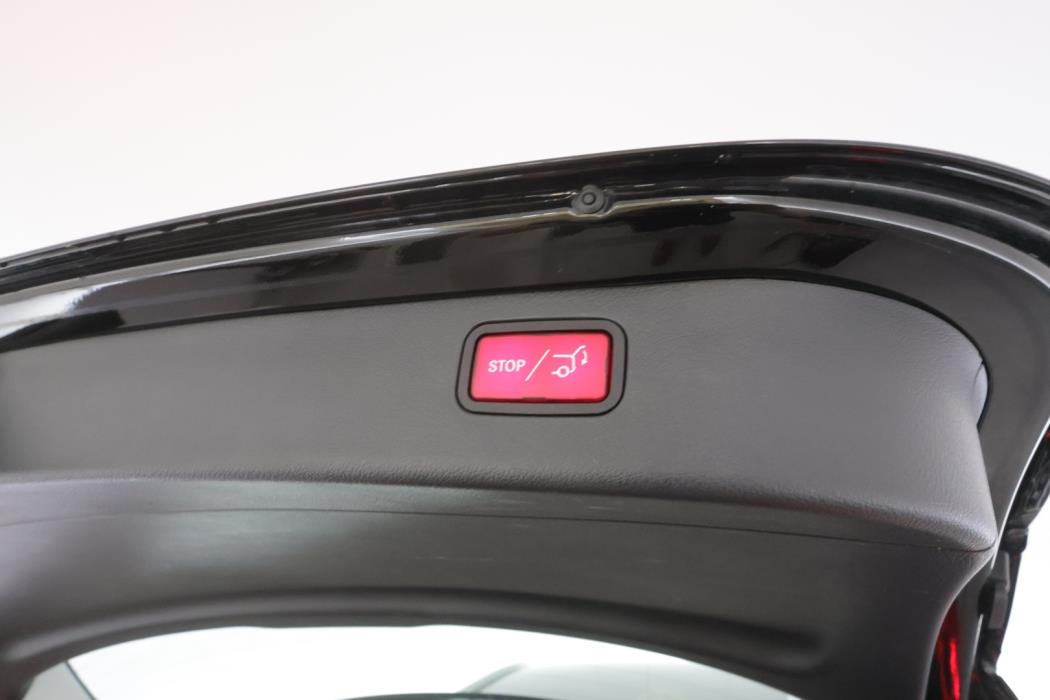 MERCEDES-BENZ C 2023