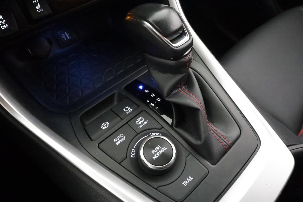 TOYOTA RAV4 PLUG-IN 2024