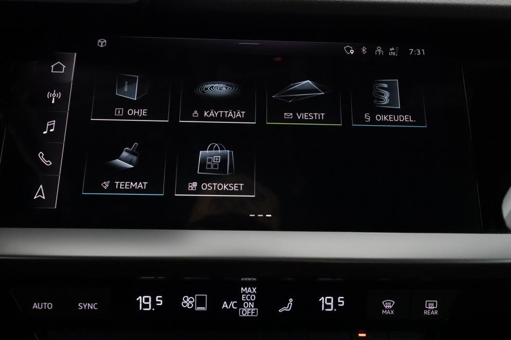 AUDI A3 2024