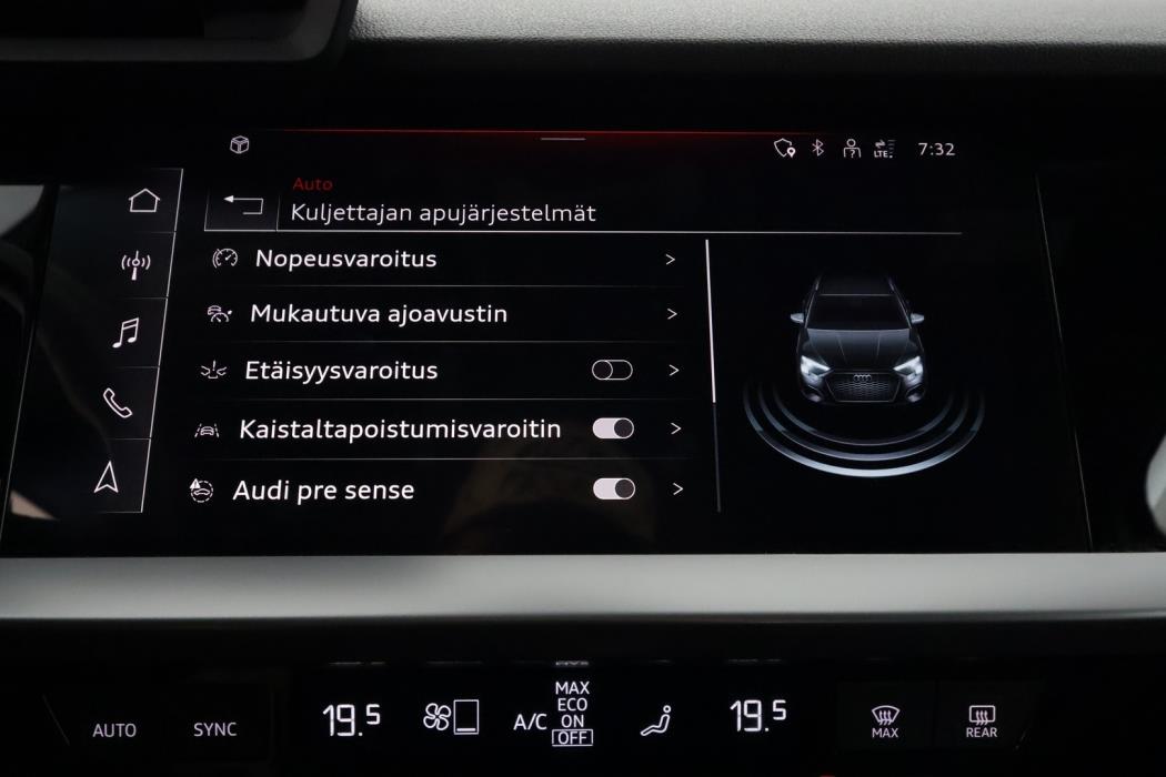 AUDI A3 2024