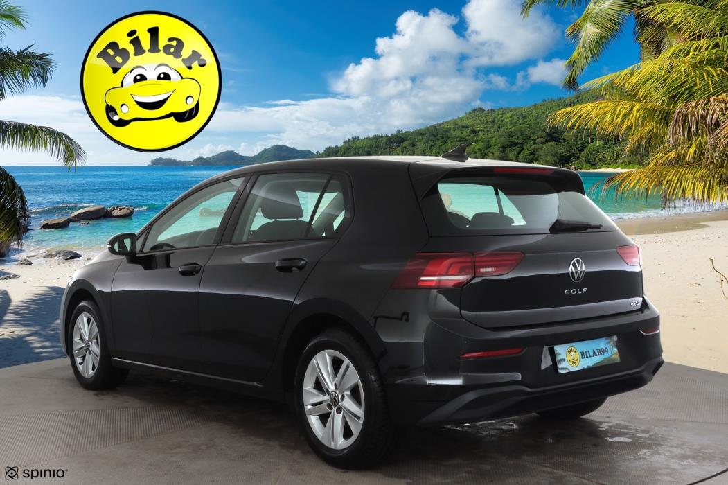 VOLKSWAGEN GOLF 2024