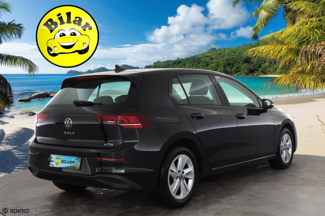 VOLKSWAGEN GOLF 2024