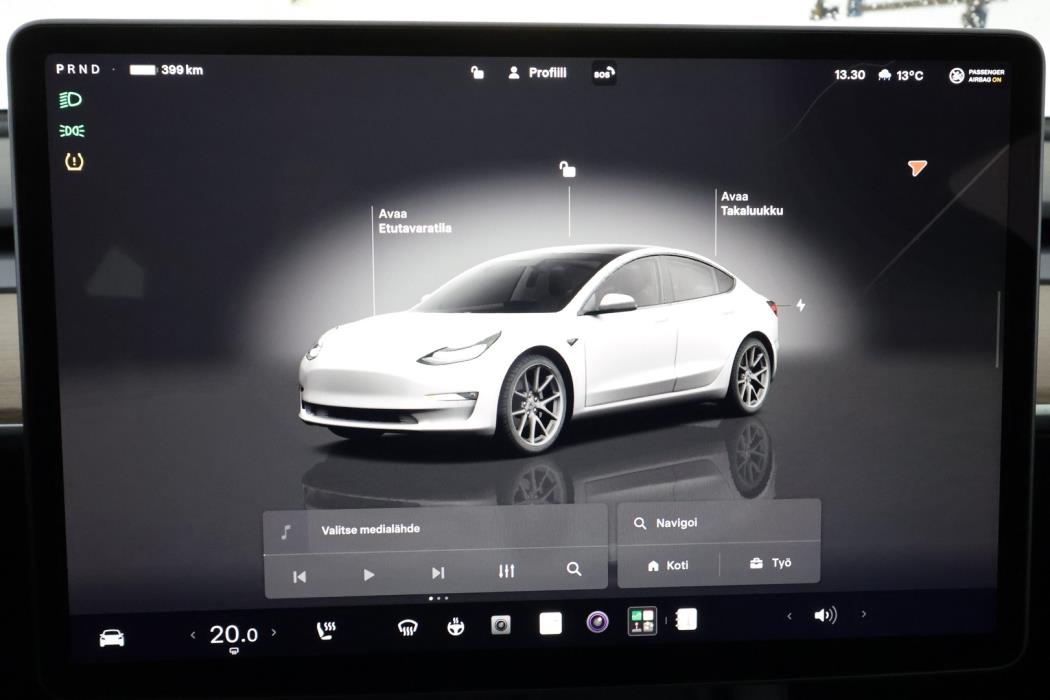 TESLA Model 3 2023