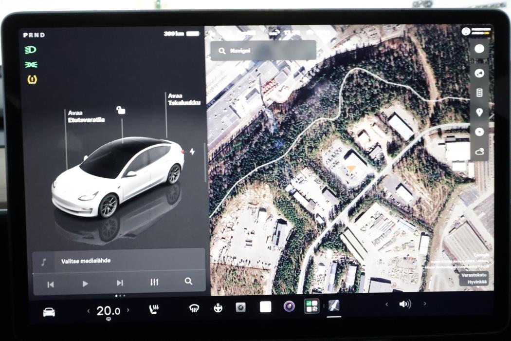 TESLA Model 3 2023