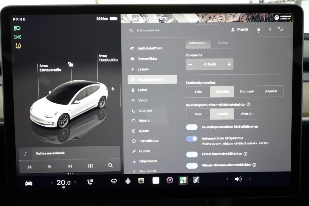 TESLA Model 3 2023