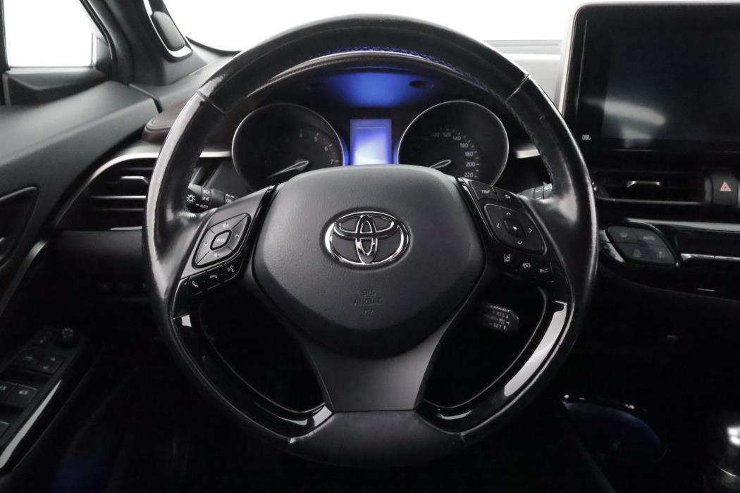 TOYOTA C-HR 2017