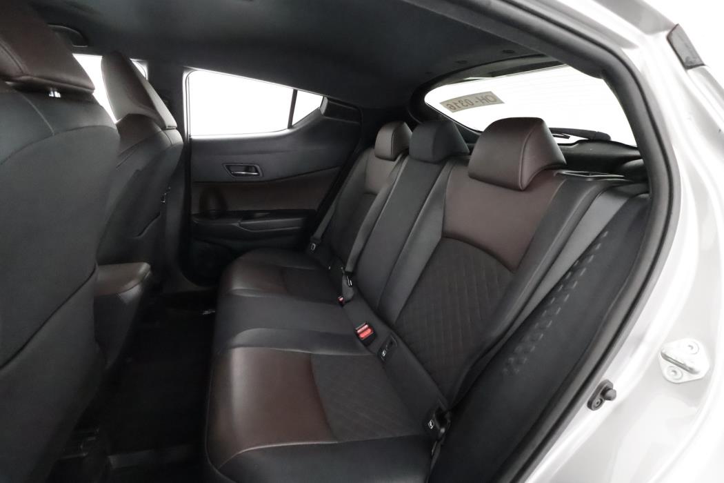 TOYOTA C-HR 2017