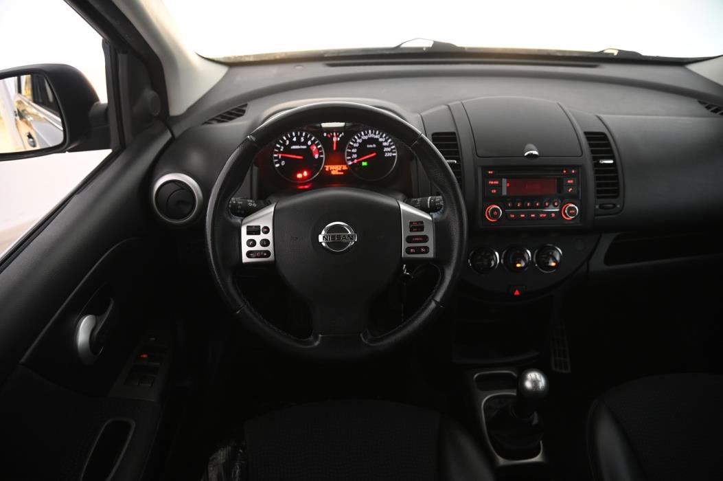 NISSAN Note 2013