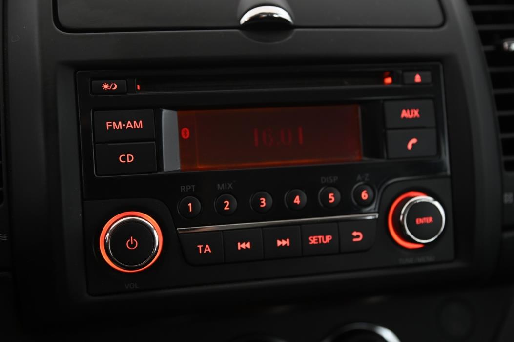 NISSAN Note 2013