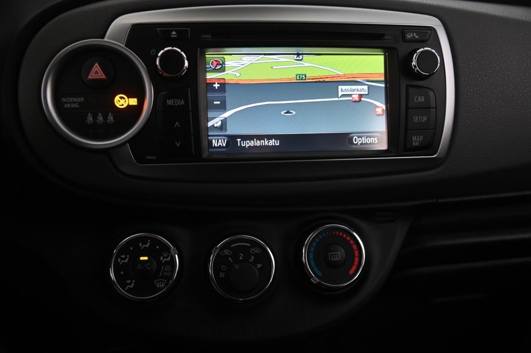 TOYOTA Yaris 2014