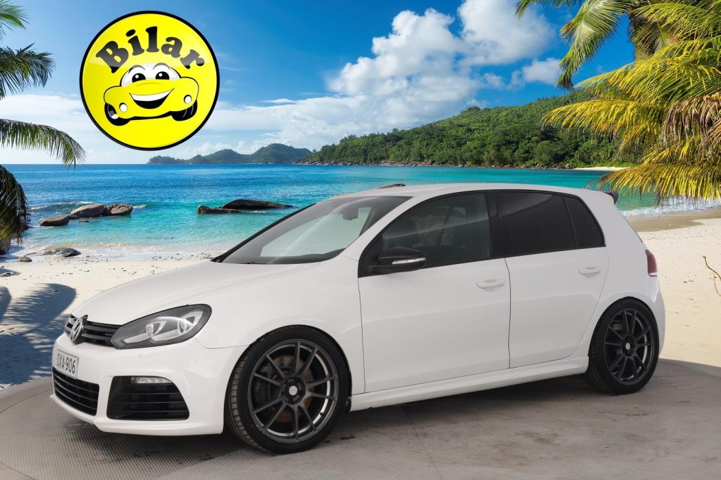 VOLKSWAGEN Golf 2012